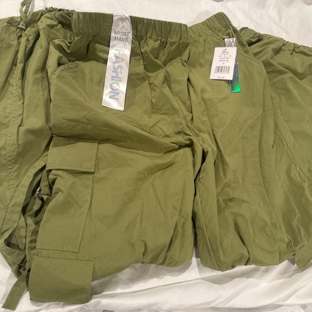 Must Have Fashion Olive Green Cargo Pants